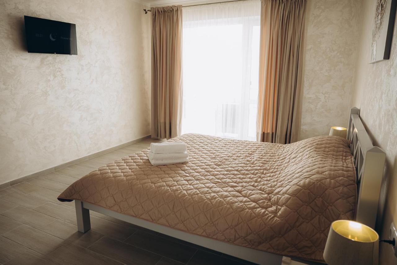 Hotel Три Слона Zatoka Exterior foto