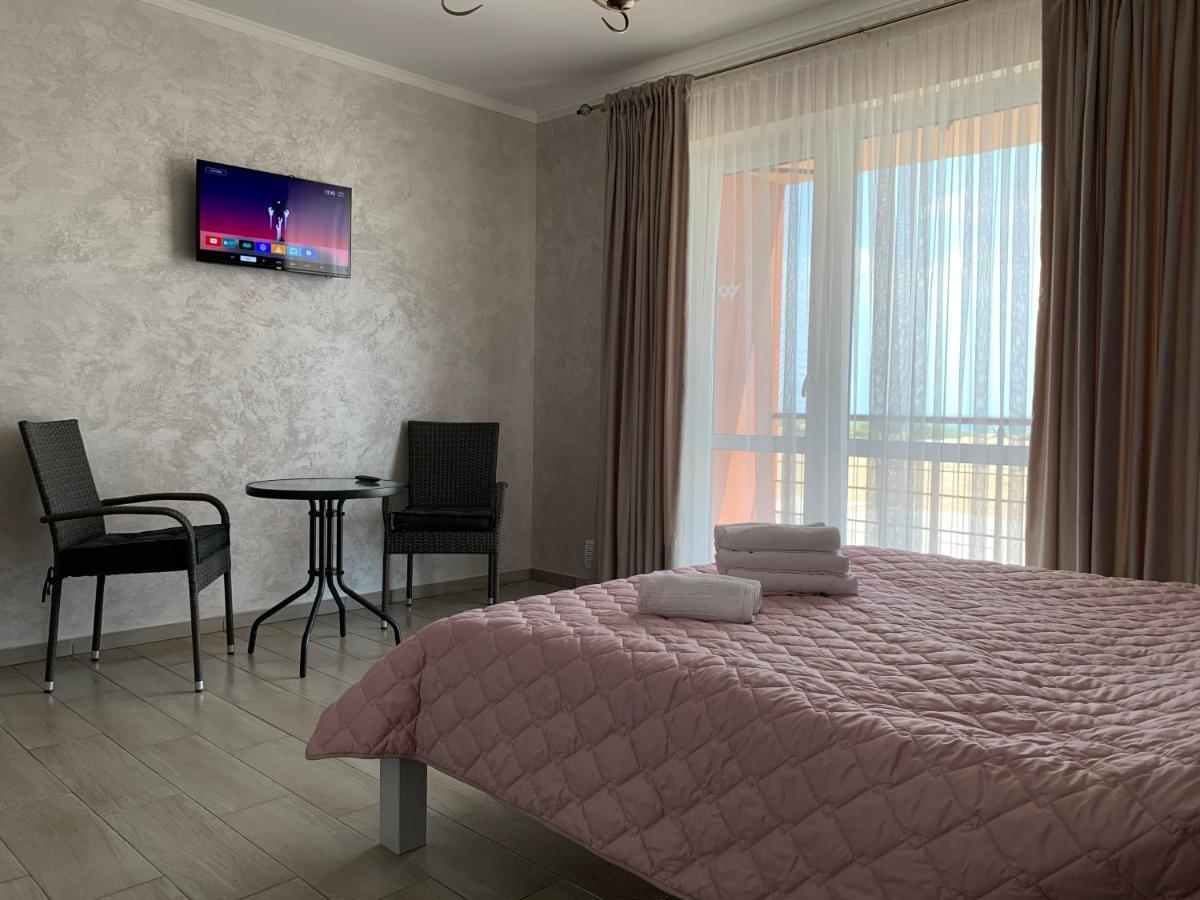 Hotel Три Слона Zatoka Exterior foto