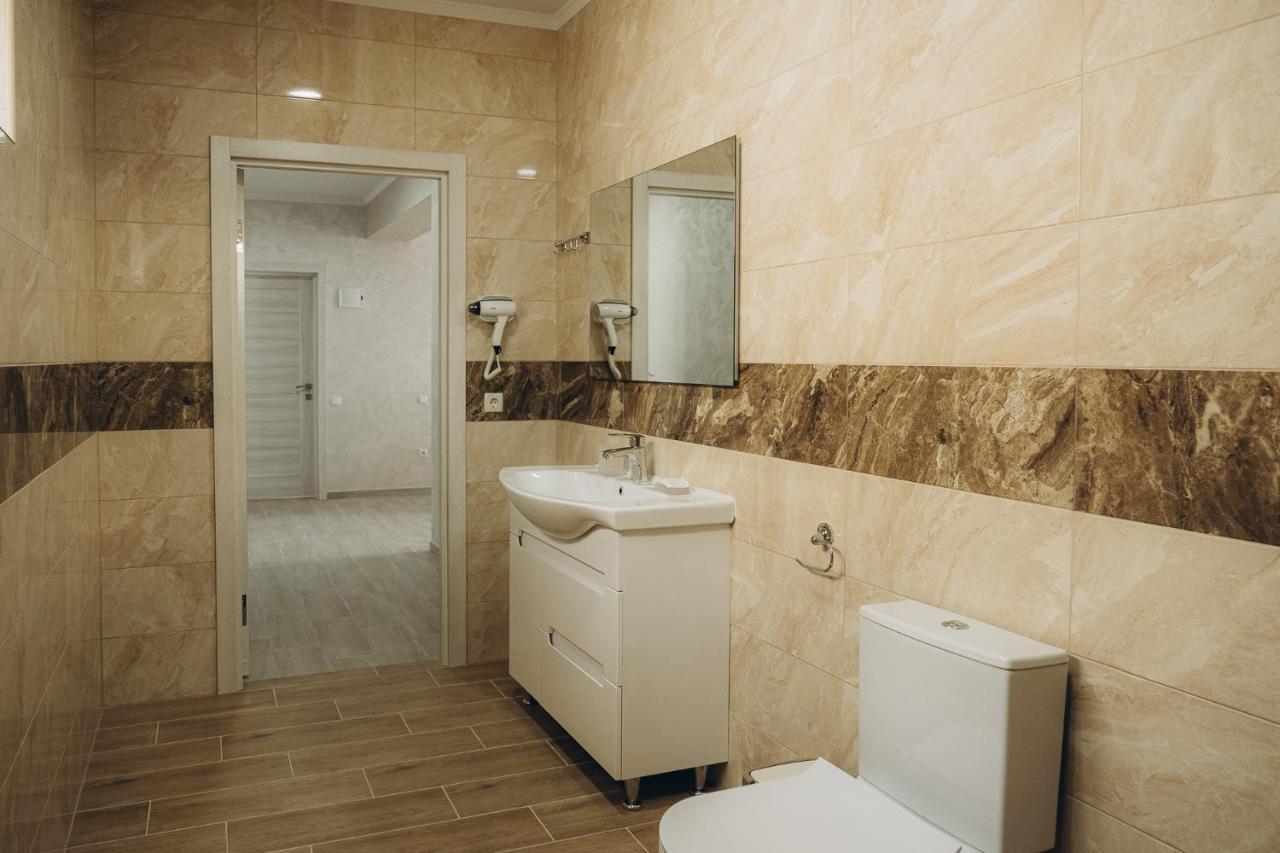 Hotel Три Слона Zatoka Exterior foto
